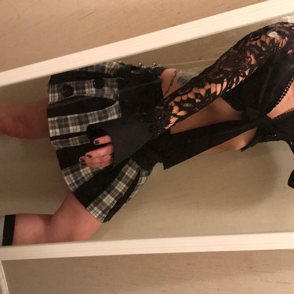 Sexy lace tye top! Hot!